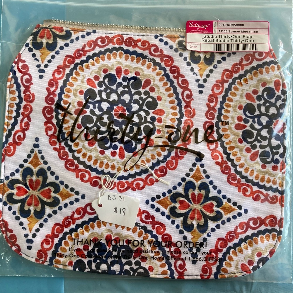 Studio Thirty One purse flap